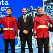 Alcalde Jaime Bellolio con Director Andrés Márquez y el Capitán (s) Arturo Fasani